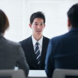 「肩の角度」を2度だけ変えると、面接官の印象が変わるって知ってましたか？