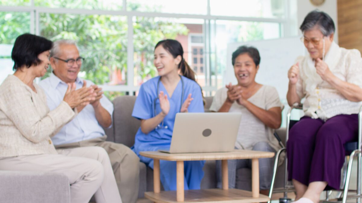 【介護利用者に優しくできない時の対処法】イライラ・自己嫌悪から抜け出す方法とNG行動